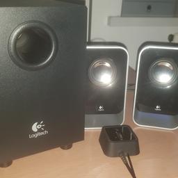 logitech 2.1 speakers and subwoofer for PC. Immaculate condition. Selling due to upgrade. pick up only