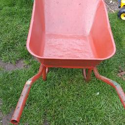 Red wheelbarrow works well
£22
