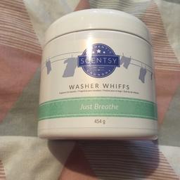 Brand new full tub of scentsy washer Whiffs in scent just breathe
