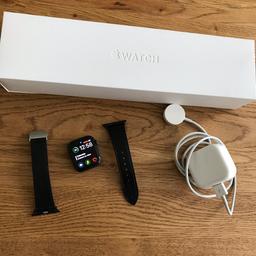 Series 4 Apple Watch in the colour black.
Works perfectly well with absolutely no scratches anywhere on the watch
The watch has its charger and has a leather strap included
The watch connects to WiFi
40mm GPS