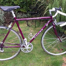Very good condition. 
21 inch frame. 
700 size thin alloy wheels. 
Fast smooth ride. 
Gel seat. 
Free new lock included. 
Can deliver for small fee. 
Check out my other bikes