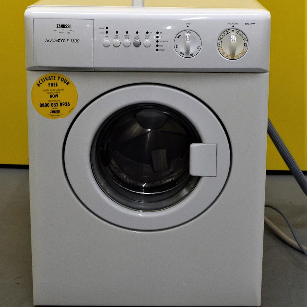 Zanussi Aquacycle 3kg Mini Washing Machine in TW8 London for £79.99 for