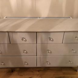 Light stone up cycled side board with crystal effect knobs.
Can do with some touching up or a re paint lovely piece 4 large drawers 4?smaller ones
64” length 
18” width
34” Height 
Collection Hatfield
Open to offers to .....