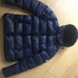 Boys coat selling as doesn’t fit no more , as can see in pictures one the string broke unnoticeable  as it’s in inside £30 Ono