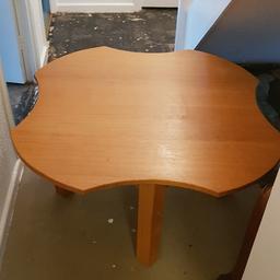 coffee table  for free must collect only