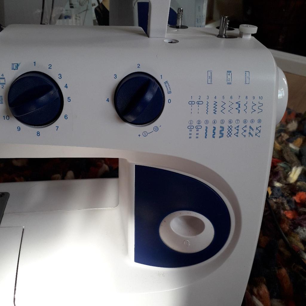 DELTA SEWING MACHINE in Richmondshire for £25.00 for sale Shpock