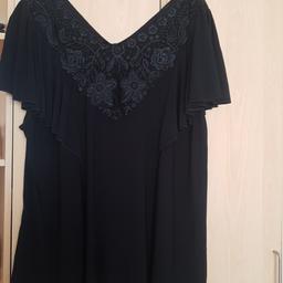 Love it black top
very good condition 
Pick up bd4 
postage is £3.50 2nd class 
please take a look at my other items lots of stuff for sale
