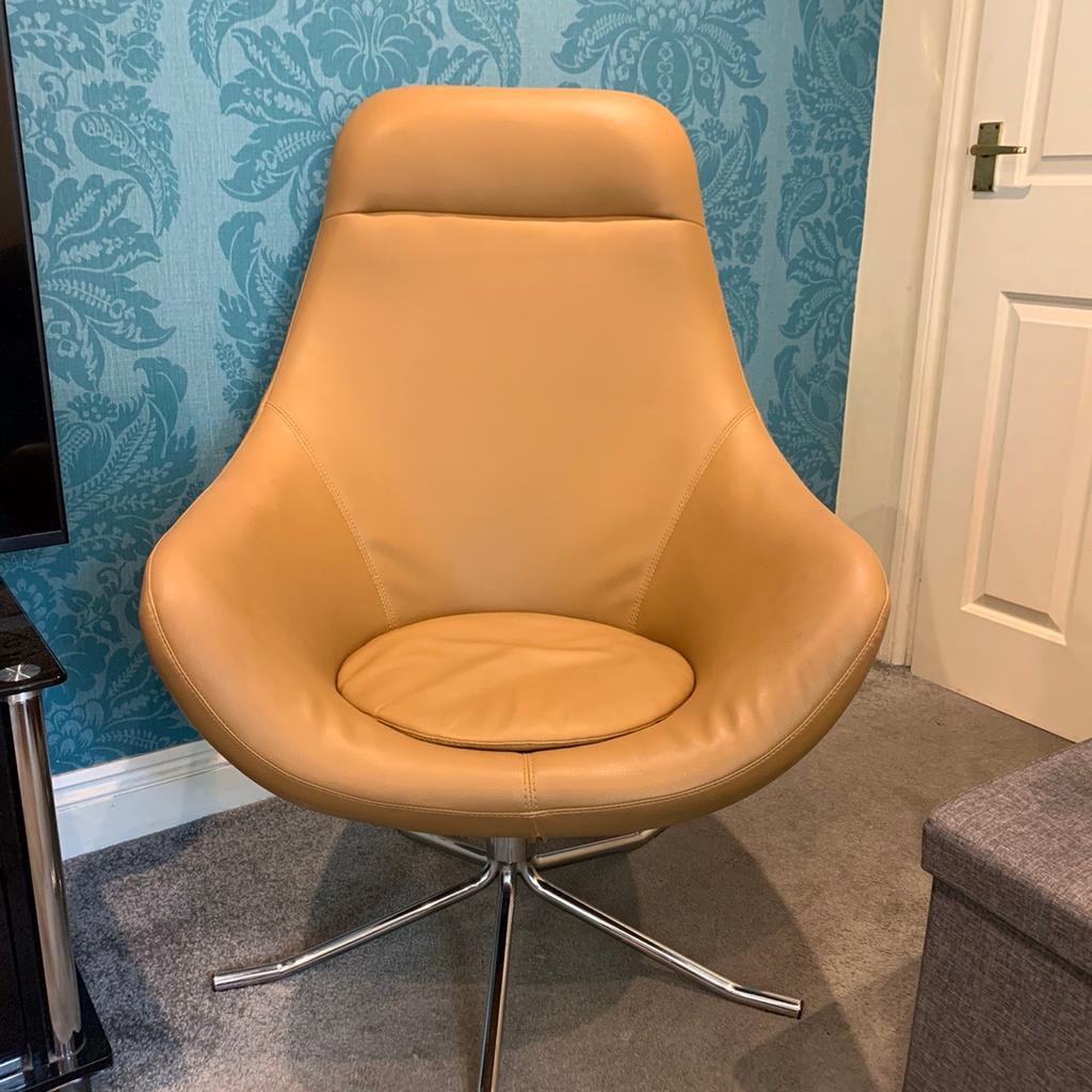 Modern swivel Dwell chair in TW8 London for £50.00 for sale Shpock