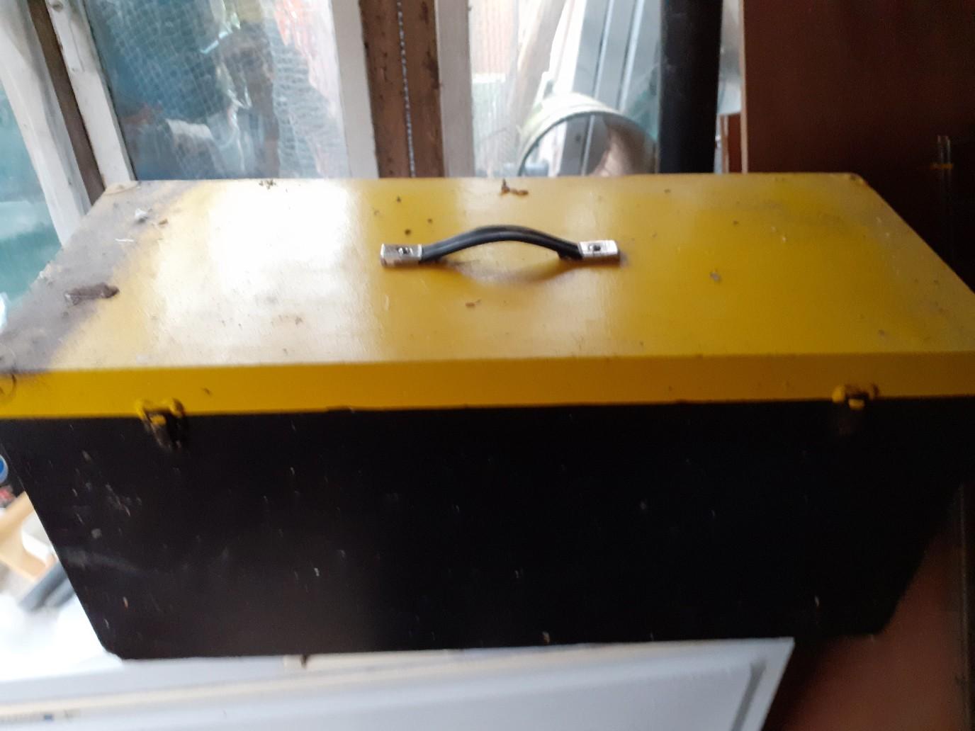 FIFE BORDER CANARY SHOW CAGES & TRANSPORT BOX in DY9 Dudley for £60.00