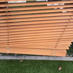 Brown blind no brackets free to ever collects good condition