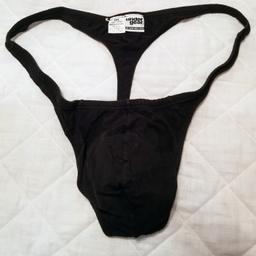 1 pair of mens 2XL/2TG/2EG (44-46in),100% cotton black thong by Undergear. Laundered and gently worn so in very good condition. Nothing wrong with them, I lost a lot of weight quickly so to big for me. 
Located in Pataskala, Ohio.  Buyer pays for US shipping if needed.  
Let me know if you need any additional info or pics.(Cross posted)