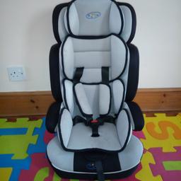 second hand car seat for sell. in a very good condition. how u can see from the pictures can be used like a booster seat too