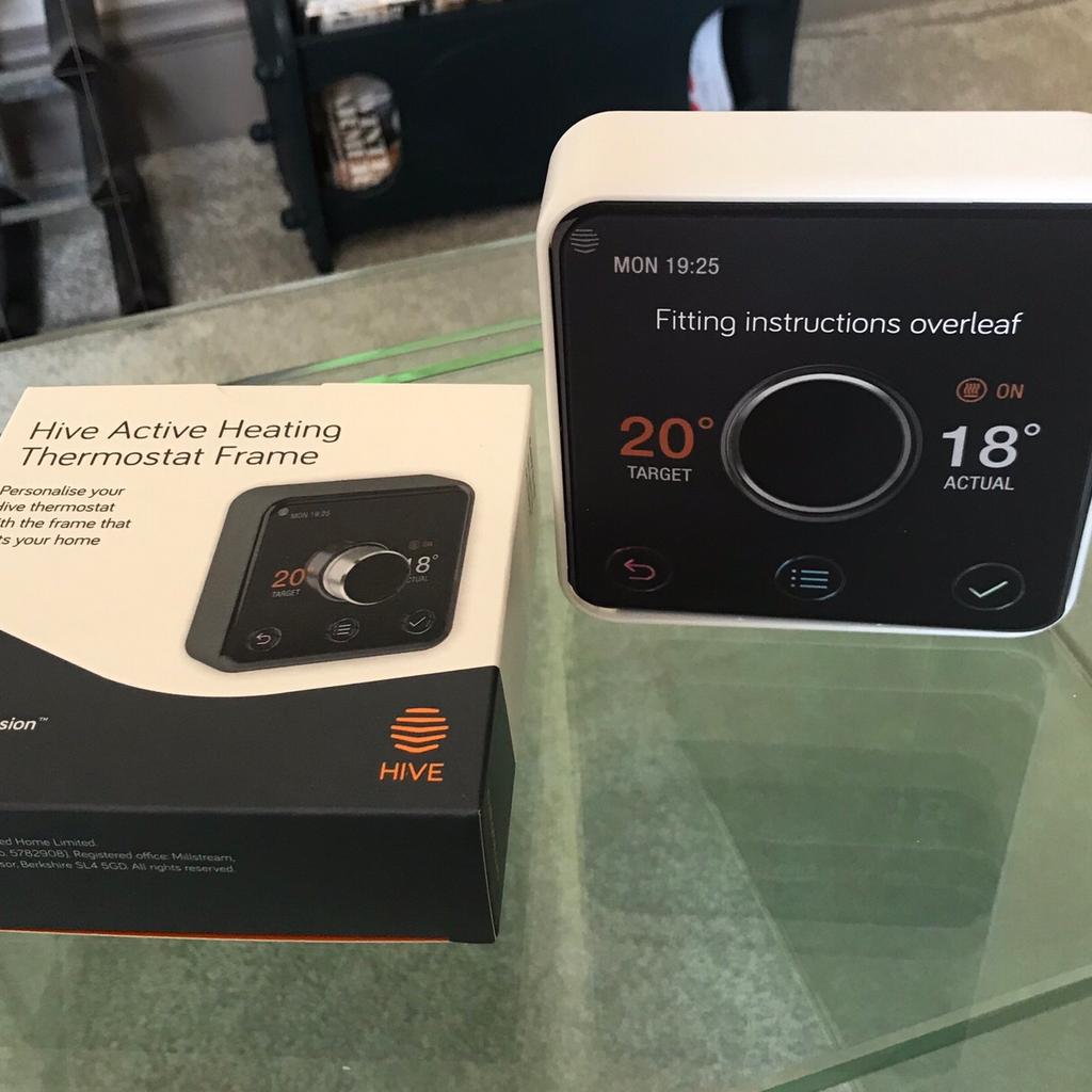 Hive active heating thermostat FRAME x 2 in SE21 London für 25,00 £ zum