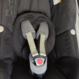 Gebrauchter Kindersitz mit Maxi-Cosi EasyBase2