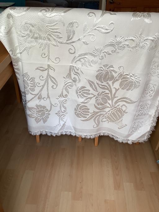 Buy & Sell East Sussex Eastbourne - Photos for A double bed throw or a bedspread