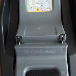 maxi cosi family fix isofix base. Full working condition never been in an accident. For use with the maxi cosi cabriofix and pearl car seats