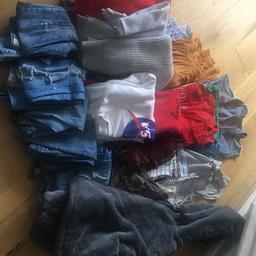 1 coat, 5 jeans, 2 off shoulder tops, 7 jumpers, 7 crop tops, denim shorts, 2 skirts, 2 T-shirt’s. Age 14 sizes 4-8 pick up only