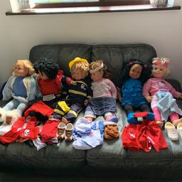 5 dolls + 1 free as hair matted 
With spare clothes 
Bought for £25 each 
Good condition