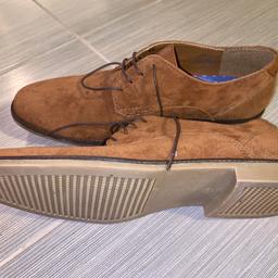 Mens size 10 shoes, Brown. Never Been Worn, Labels On But No Box.