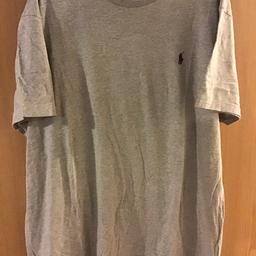 mens xl ralph lauren t shirt. Grey. Condition is Used. Dispatched with Royal Mail 2nd Class.