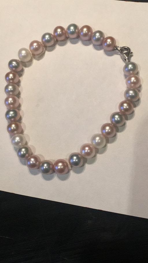 Buy & Sell West Midlands Walsall - Photos for Pearl Bracelet,Silver Clasp.