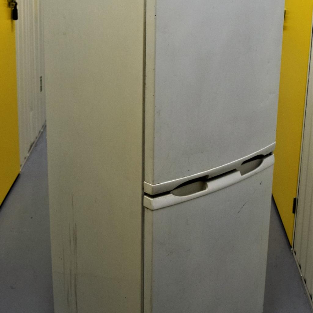 Zanussi Fridge Freezer in TW8 London für 59,99 £ zum Verkauf | Shpock DE