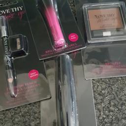 Love thy Make Up
x 4 items all new & Sealed
Hot pink lipgloss 
Bronzer 
Black mascara
Eyebrow pencil & sharpener
