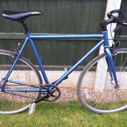 Very good condition. 
22 inch lightweight frame. 
Single speed. 
700 inch alloy wheels. 
Gel seat. 
Bell. 
copper treated chain
Fast smooth ride. 
Free new lock included. 
Can deliver for small fee. 
Check out my other bikes