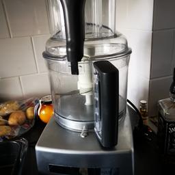 Top quality food processor/mixer with all attachments