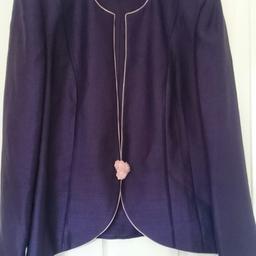 Jacques Vert jacket. Size 18.
purple with pink trim
Pick up Peterlee