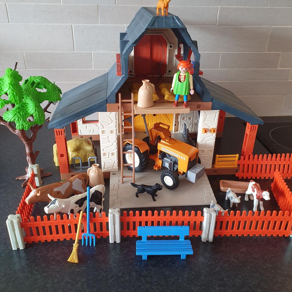 Playmobil 3072 vintage farm barn in LS27 Leeds for £30.00 for sale | Shpock