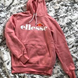 Schöner weicher Pullover von der Marke Ellesse in der Größe 36
Farbe: Rose
Wie neu da nie getragen, Neupreis liegt bei 55€

Bei Fragen gerne melden