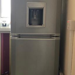 Silver fridge freezer with water dispenser.
Works perfectly, selling due to moving.
Collection only.