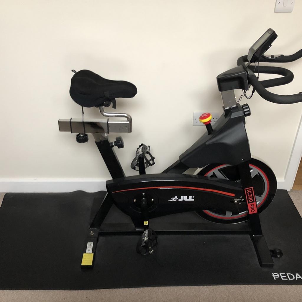 Spin bike discount jll ic300 pro