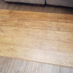 oak flooring taking up in great condition it will cover a room 10ft by 10ft with some left over also come with a roll of brand new underlay to go under it can deliver local but message me first