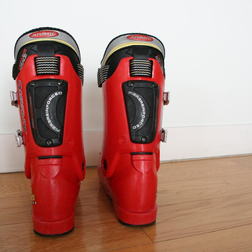 Scarponi sci Atomic Race 9.28 taglia 39 in 20096 Segrate fur 45 00 zum Verkauf Shpock AT