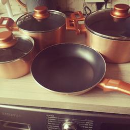 1frying pan
3pans small, medium and large