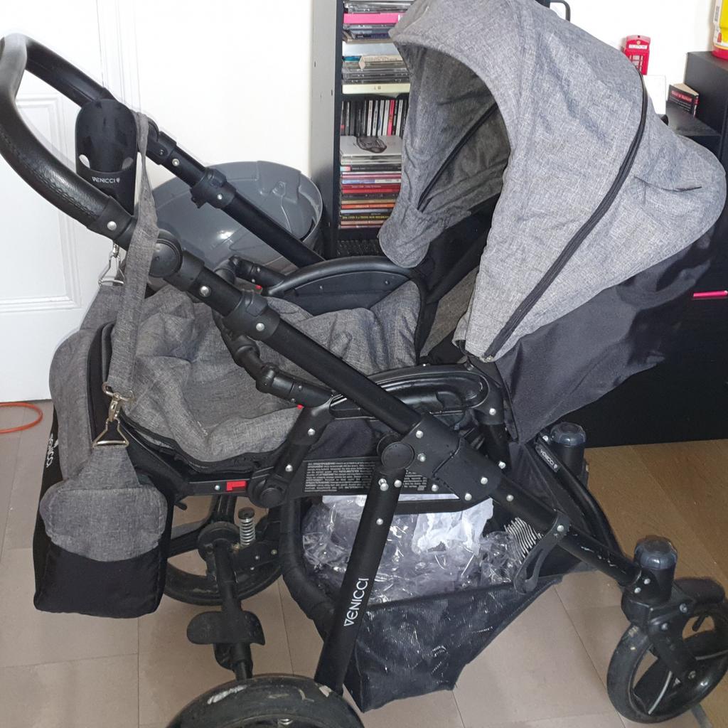 Venicci 3 in 1 Pram in OL2 Oldham for £100.00 for sale Shpock