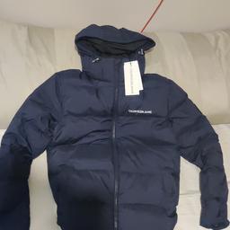 Perfect for winter Size Medium coat in Night Sky colour (Navy Blue)

Genuine Calvin Klein coat purchased from CK.

Never worn. Brand new with tags on.

This is a premium jacket.

Collection preferred but can also do tracked delivery (£6)

No swaps
No dumb offers

shell: 100% polyester
filling: 90% down 10% feathers
dry clean
fits true to size