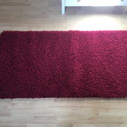 Roter Kibek Teppich in einwandfreiem Zustand zu verkaufen. Maße 80cmx155cm