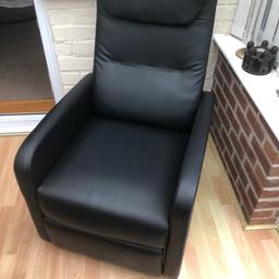 Excellent condition, recliner chair

Comfortable, hardly used

Would make an ideal gaming chair

Black faux leather

Collection only 