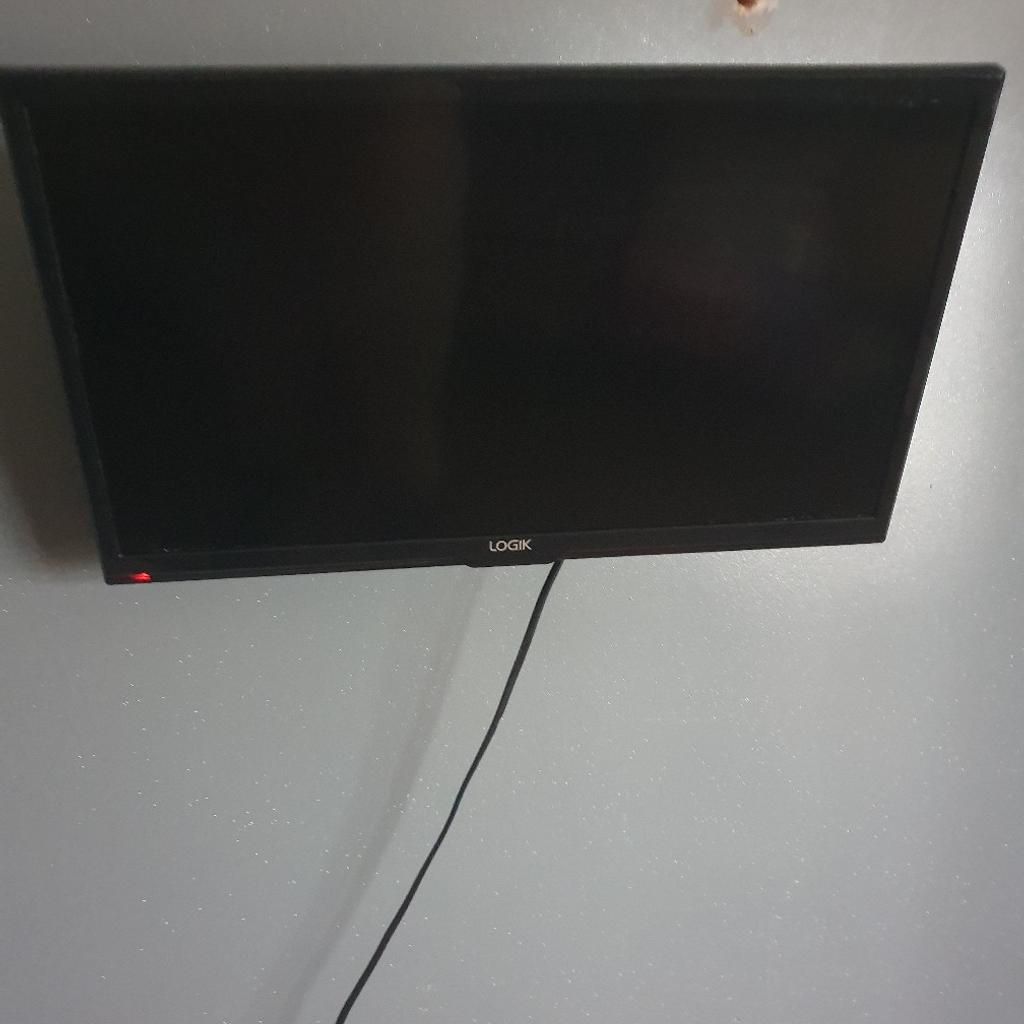 2 logik 22 inch tvs in CV10 North Warwickshire for £60.00 for sale Shpock