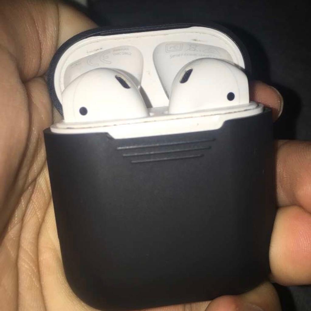 Apple AirPods barely been used, perfectly working AirPods, open to offers or swaps