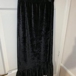 Bought from ASOS.com for £12. Selling for just £5!

Only worn once and still in excellent condition!

UK size 18

Collection from Halesowen, B63