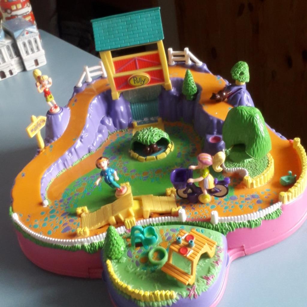 Polly pocket Cycle track in Ribble Valley für 13,00 £ zum Verkauf ...