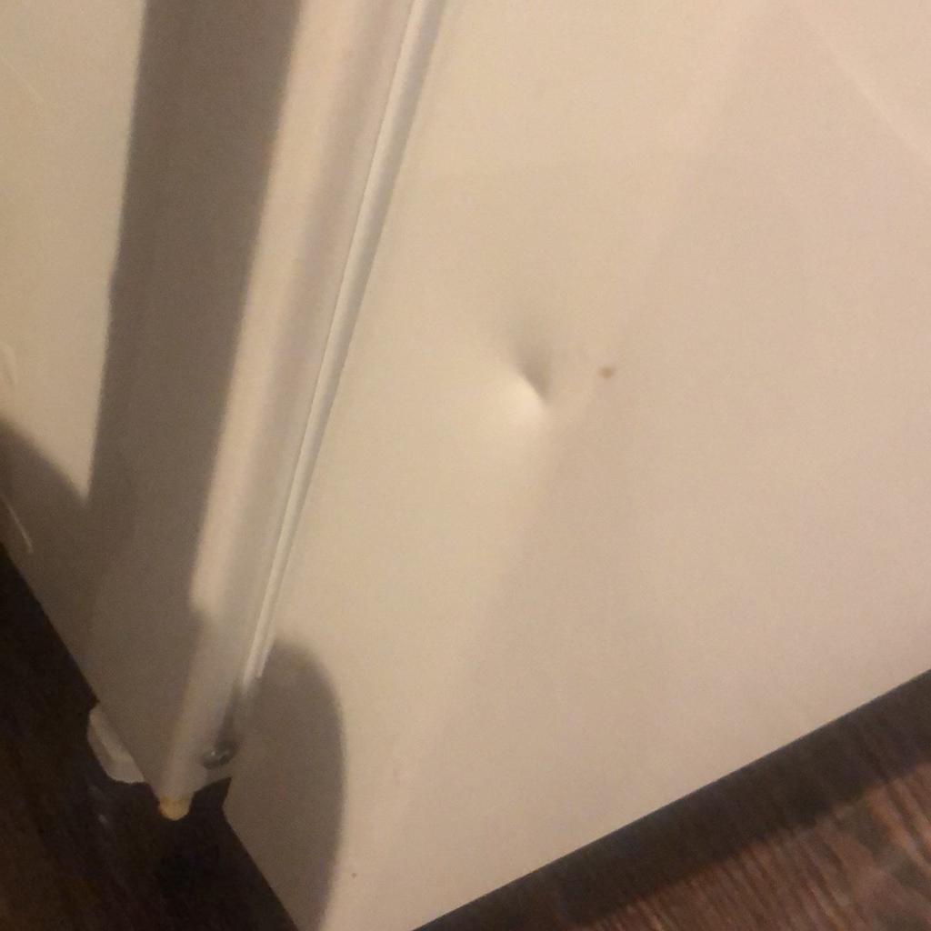 Beko fridge freezer white in E1W London for £100.00 for sale Shpock