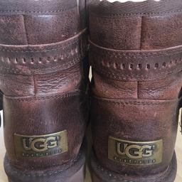 Brown leather genuine Ugg boots size 3.. really strong warm fur lined boots in excellent condition...no scuffs at front.. metal ‘Ugg’ label on back of boot... bargain price cost £200 when new..