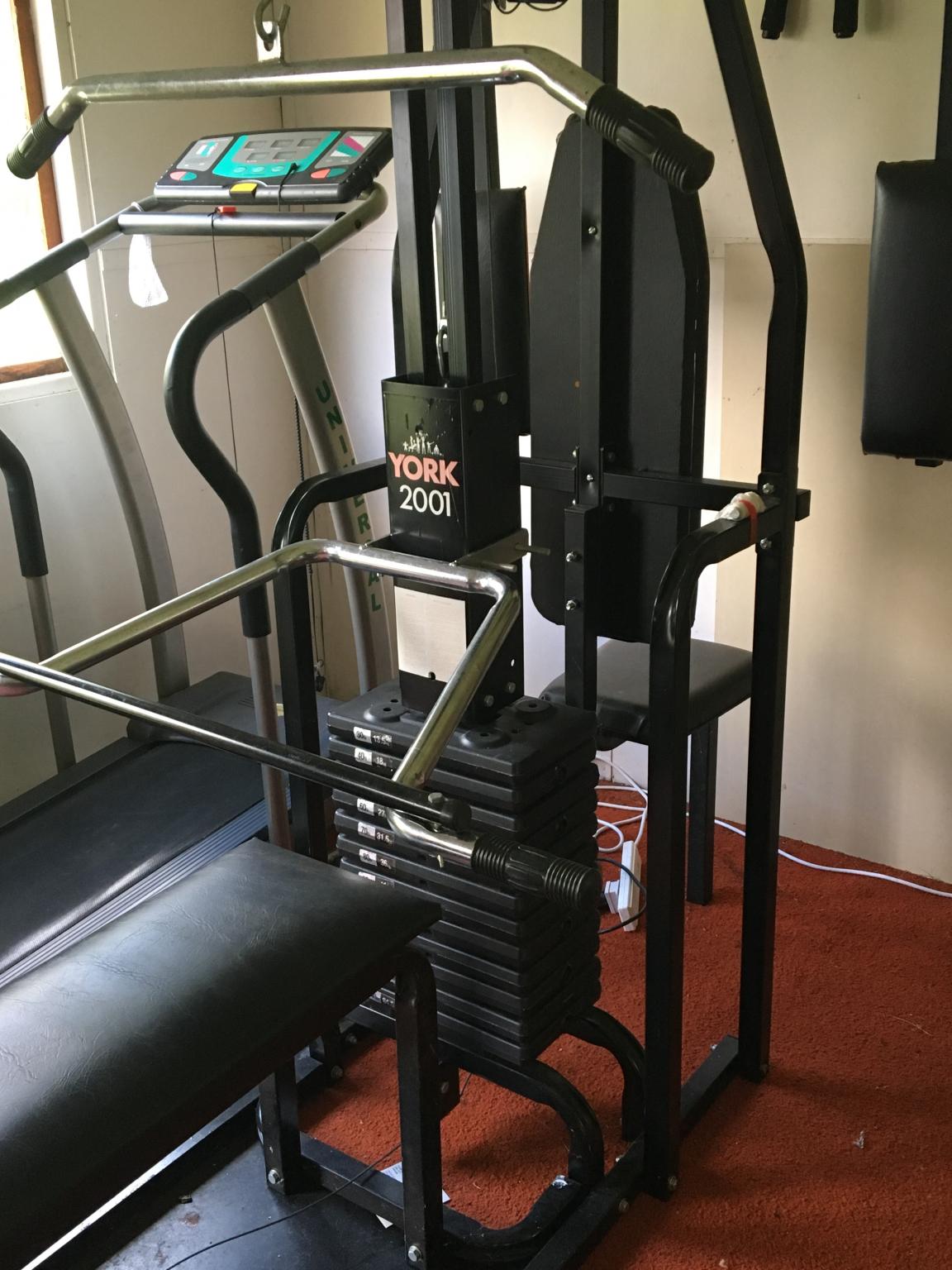 York 2001 Multi Gym Pec Mate in CV7 Solihull f r 100 00 zum