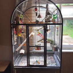 Parrot cage built in legs pull out trays open top and front door
Good condition
Collection only Wv50eh