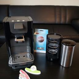 Verkaufen eine kaum gebrauchte Kaffeemaschine von Senseo.
Anbei ist 1 Packung Entkalker, 2 Clips, 1 Dose für Pads und 4 Einsätze.